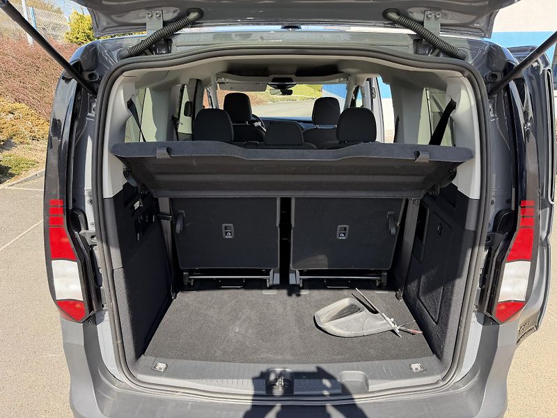 Volkswagen Caddy MAXI 2,0TDi 4x4 7 míst  - fotka 17 z 17
