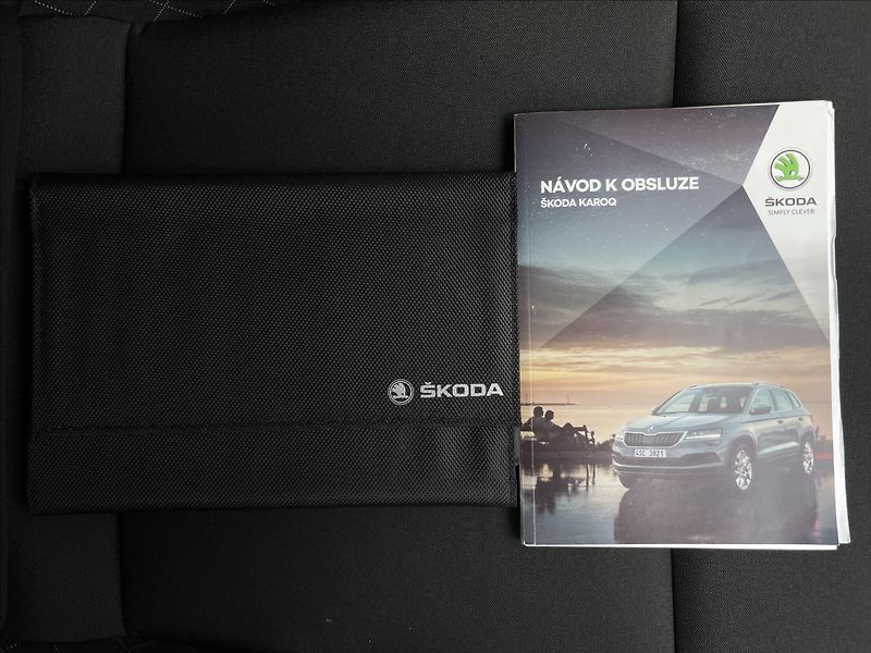 Škoda Karoq 2,0 TDI 4x4 DSG Ambition TAŽNÉ - fotka 19 z 23