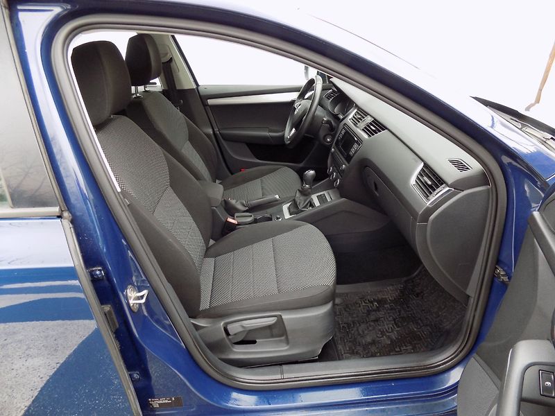 Škoda Octavia (2015) 1.4TSi/1.Maj.ČR/klimatizace/ - fotka 14 z 32