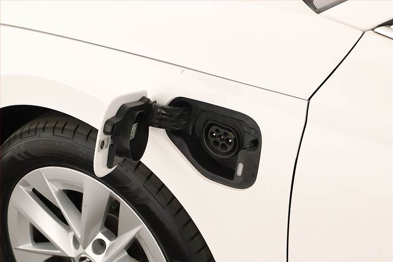 Škoda Octavia (2022) Style 1.4 TSI iV, Automat, ČR - fotka 24 z 27