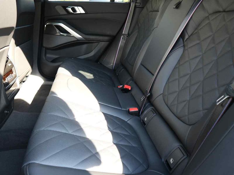 BMW X6 - fotka 10 z 10