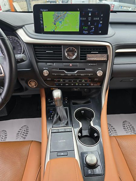 Lexus RX 300 2.0 175kW 4x4 1.Maj. ČR - DPH - fotka 11 z 41