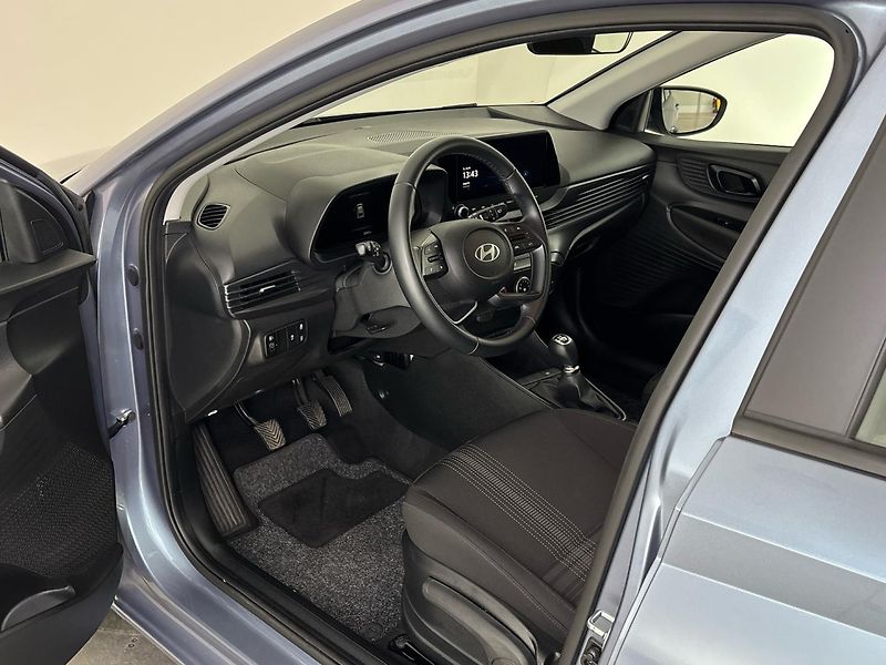 Hyundai i20 Hatchback 1,2i - fotka 6 z 27