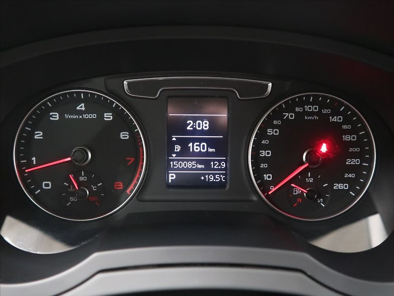 Audi Q3 2,0 TFSi 162 KW S-tronic Quatt - fotka 20 z 29