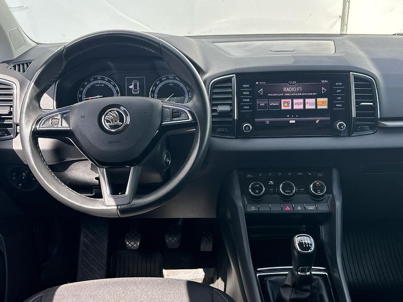 Škoda Karoq AMBITION - fotka 18 z 27