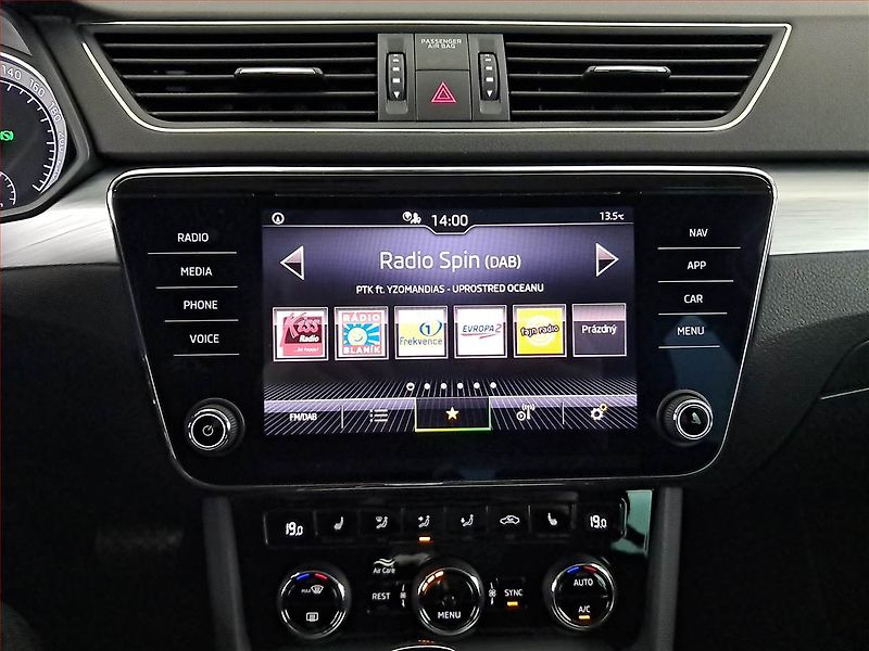 Škoda Superb (2020) Ambition 2.0 TDI, Automat - fotka 12 z 21