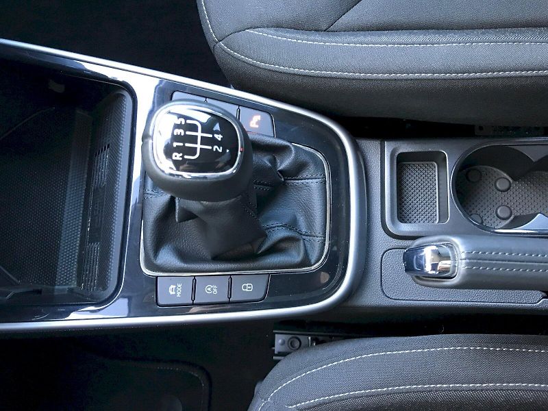 Škoda Fabia (2025) SELEC TS 70/1.0 M5F - fotka 28 z 28