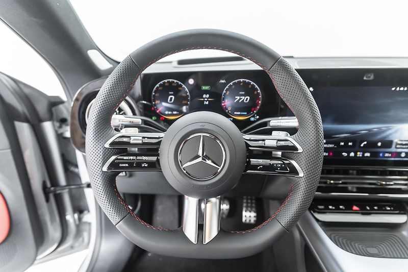 Mercedes-Benz CLA 220 AMG*4MATI*Superscreen*Pano - fotka 7 z 38