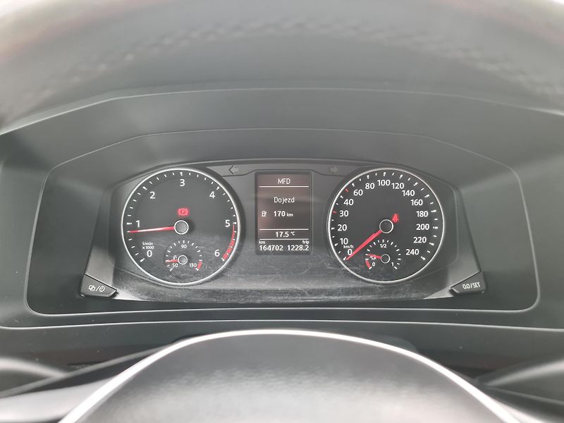 Volkswagen Transporter (2016)  CARAVELLE T6 2.0 TDi OLOMOUC - fotka 45 z 86