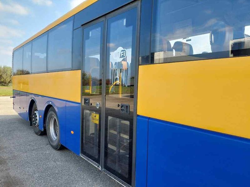 Scania Omniexpress 6x2 - fotka 10 z 48