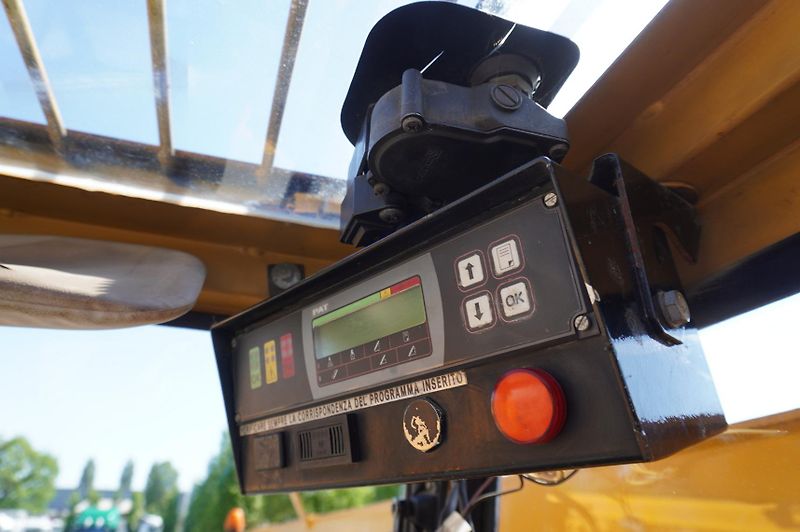 Ostatní (2006) Locatelli Gril 830C Crane - fotka 24 z 25