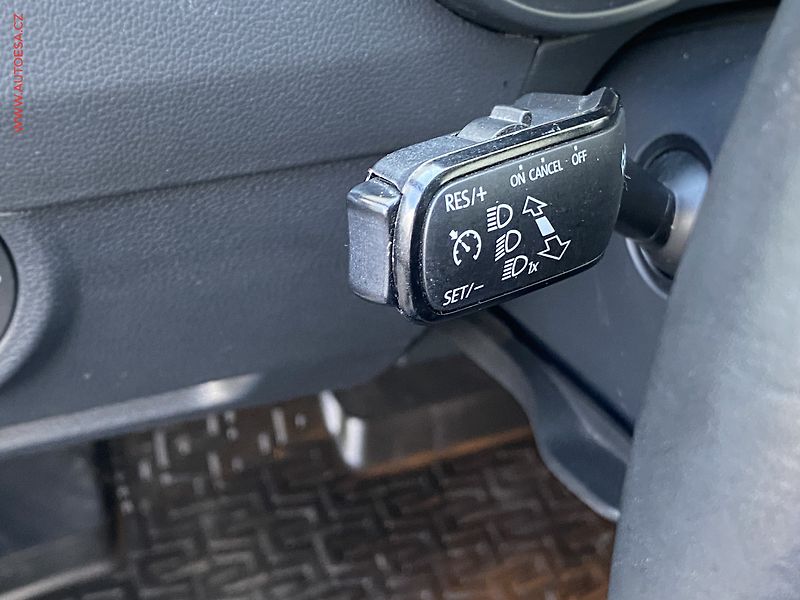 Škoda Octavia (2018) 1.5 TSi, Style, navi, +kola - fotka 13 z 18