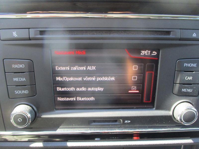 Seat Leon 1.4TSi 110kW STYLE*L+Z PNEU - fotka 20 z 45