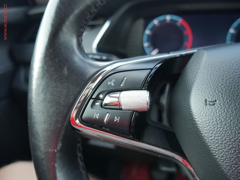 Škoda Octavia (2020) 2.0 TDI, ČR, Ambition - fotka 16 z 20