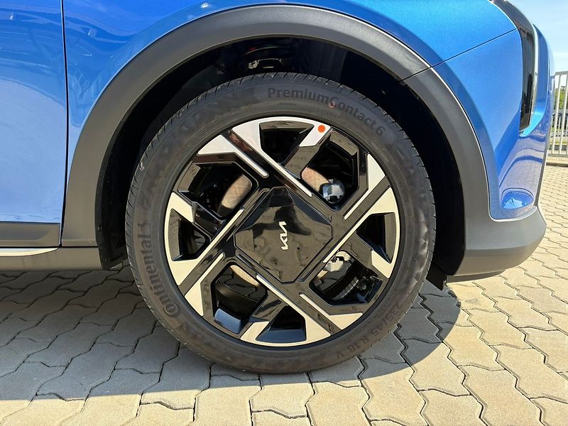 Kia Ceed (2026) 1,6 T-GDi GPF 7DCT TOP 110 KW - fotka 9 z 12