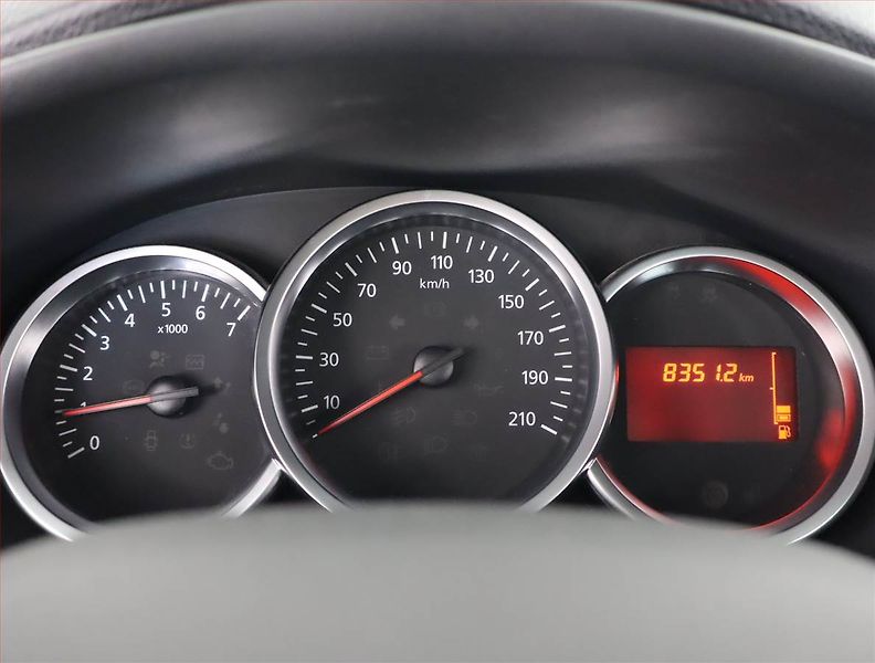 Dacia Sandero (2018) 1.0 SCe, ČR,1.maj, Serv.kniha - fotka 11 z 17