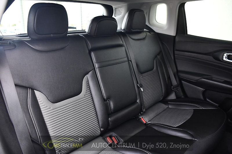Jeep Compass 1.5l GSE T4 48V e-Hybrid - fotka 20 z 50