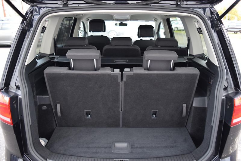 Volkswagen Touran (2016) 1.4TSI 110kw CLBMT 7MÍST TAŽN - fotka 9 z 50