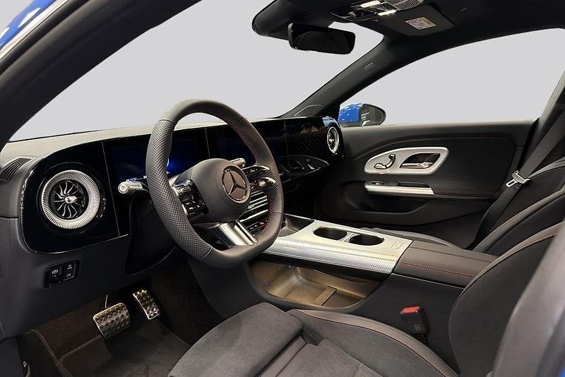 Mercedes-Benz CLA 250+ AMG Advanced Pano 360 - fotka 6 z 14