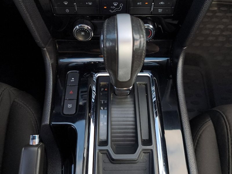 Ford Mustang (2014) V6 3.7 227kW A/T - fotka 20 z 23