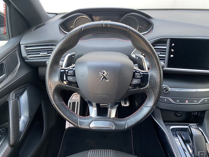 Peugeot 308 (2020) 1.2PT, ČR, GT Line, AT, LED - fotka 11 z 19