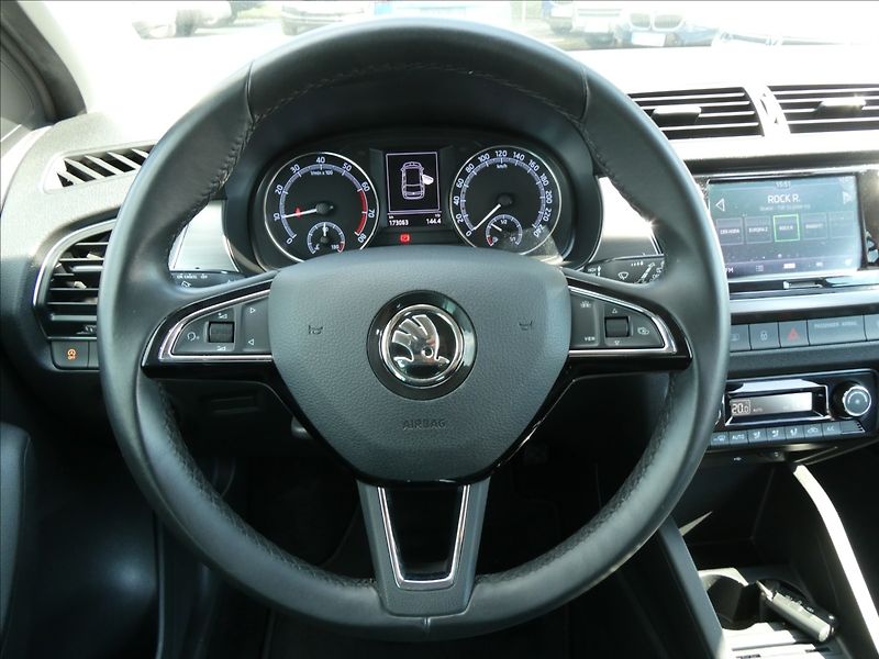 Škoda Fabia 1,0 TSi 70kW STYLE, po servise - fotka 30 z 41