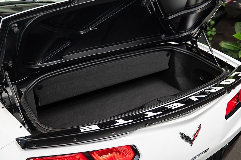 Chevrolet Corvette C7 Grand Sport LT1 - fotka 19 z 25
