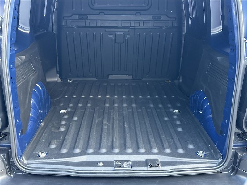 Peugeot Partner 1,5 BlueHDI 102PS  Van Active - fotka 35 z 53