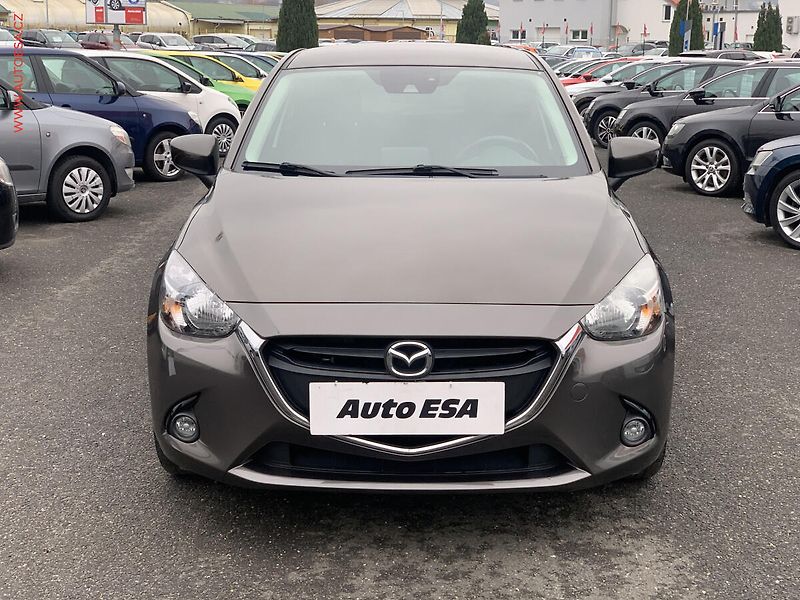 Mazda 2 (2016) 1.5 D, AC, park.čidla - fotka 2 z 18