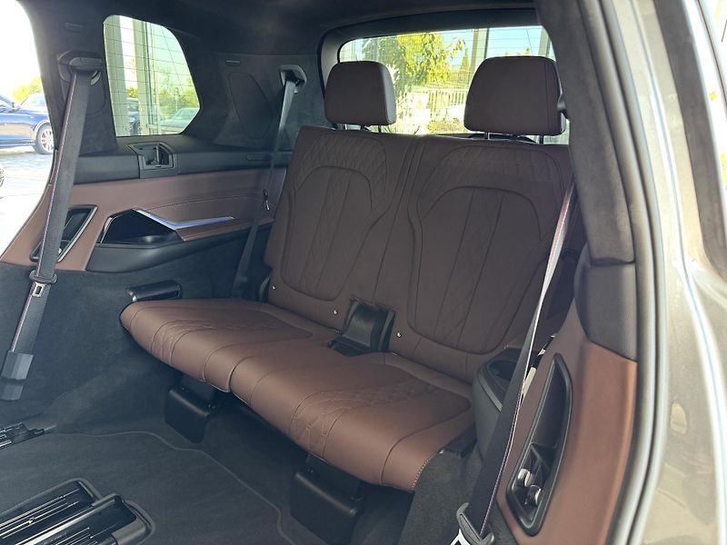 BMW X7 40d xDrive*M-SPORT*Záruka01/28 - fotka 19 z 57