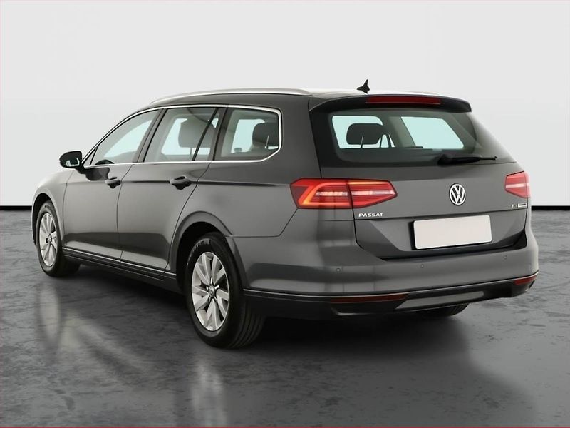 Volkswagen Passat (2016) 1.6 TDI, Navi, Tempomat - fotka 4 z 15
