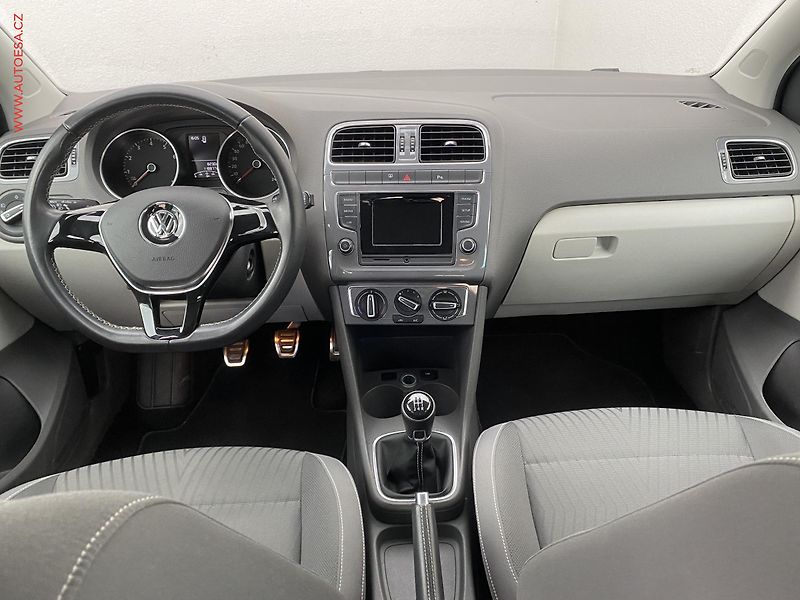 Volkswagen Polo (2014) 1.0 MPi, Fresh, +ALU - fotka 8 z 17