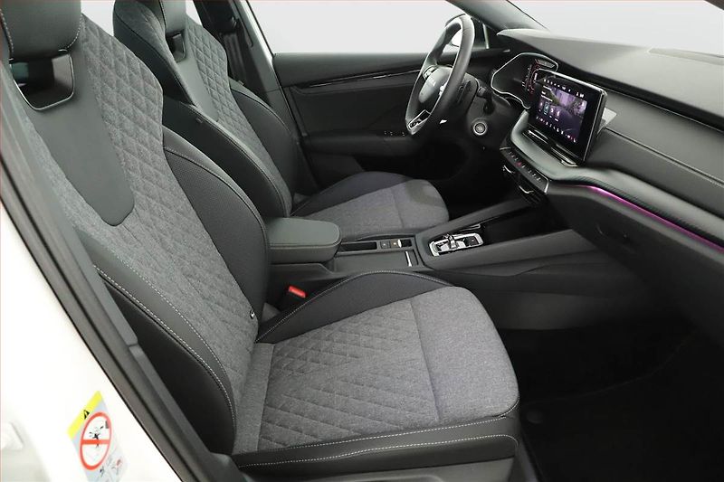 Škoda Octavia (2025) 1.5 eTSI mHEV, SPORTLINE - fotka 7 z 21