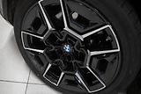 BMW XM (2025) 50e MASÁŽ PANORAMA B&W TAŽNÉ   - náhled 7