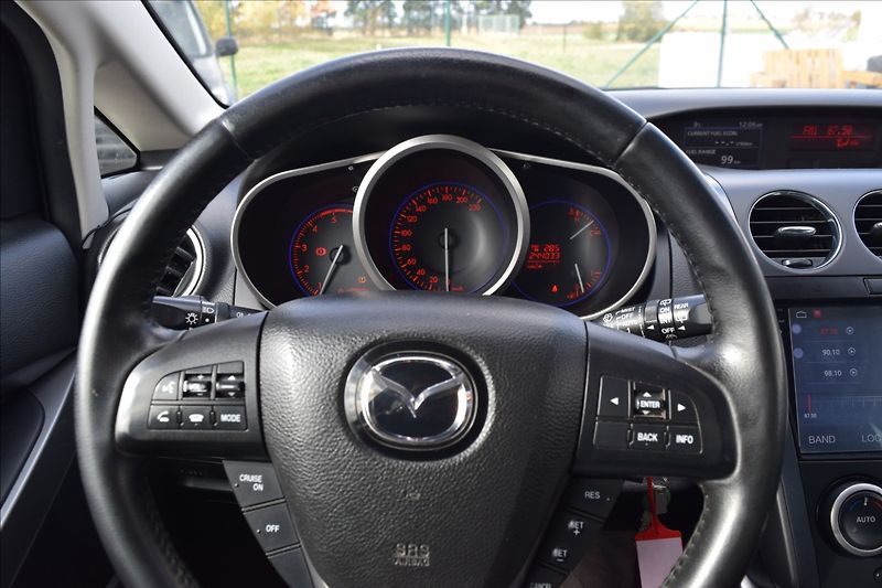 Mazda CX-7 2,2 CD 127KW VÝHŘEV KLIMA ALU - fotka 28 z 45