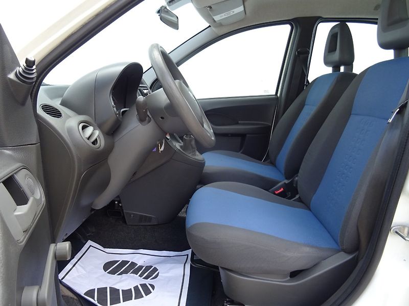 Fiat Panda (2011) 1.2i,51kW,klimatizace - fotka 11 z 21