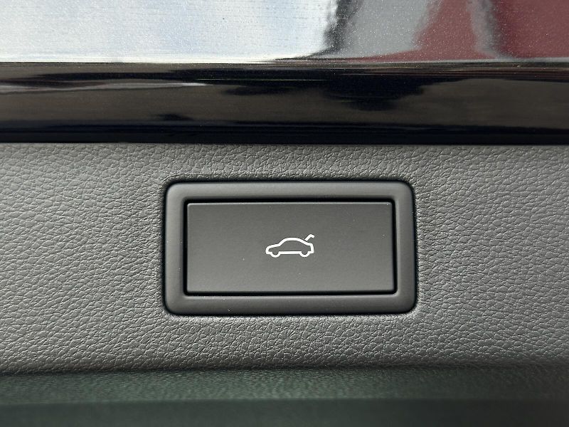 Škoda Kamiq 1.5TSi DSG 150PS LED V.Cockpit - fotka 42 z 46