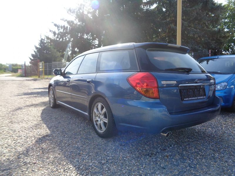 Subaru Legacy 2,0 - fotka 5 z 30