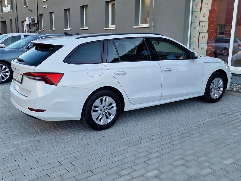 Škoda Octavia 2.0TDI,původ ČR,1.Majitel - fotka 11 z 50