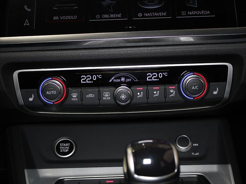 Audi Q3 2,0 TDi S-Line 54tkm. 1.maj.ČR - fotka 13 z 24