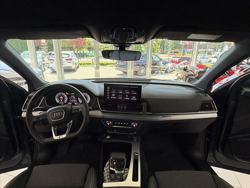 Audi Q5 2,0   Sportback TFSIe Plug-in- - fotka 18 z 26