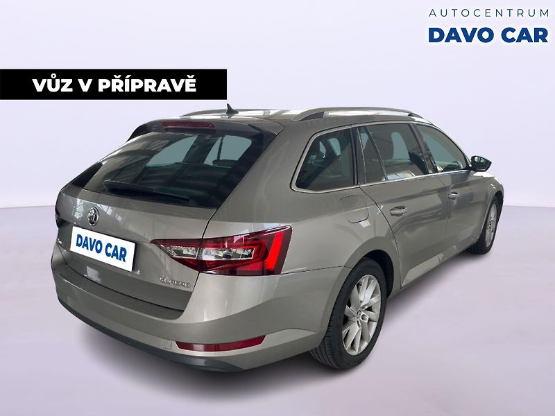 Škoda Superb 2.0 TDI 110kW Style Bi-Xenon - fotka 5 z 12