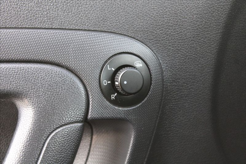 Škoda Roomster 1,2 TSI  NAVIGACE,STYLE - fotka 18 z 24