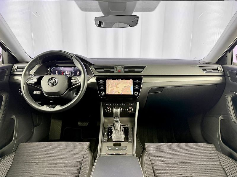 Škoda Superb 2.0TSI 140KW DSG STYLE, ACC, K - fotka 9 z 27