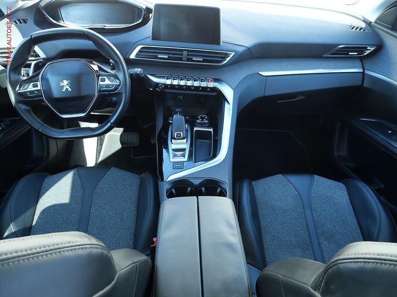 Peugeot 5008 (2018) 1.6HDi, ČR, AT, LED, navi - fotka 8 z 20