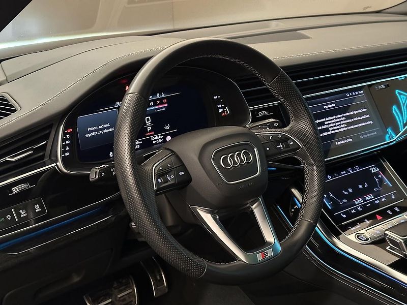 Audi Q8 (2021) S-Line 55 TFSI Quattro 250 kW  - fotka 8 z 33