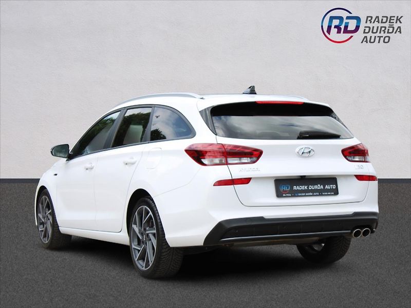 Hyundai i30 1,5 TGDI  1MAJ,AT,NLINE,ZÁRUKA - fotka 7 z 35