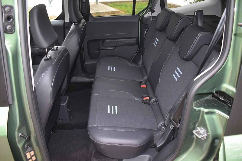 Auto je přímo stvořené k rodinným výletům