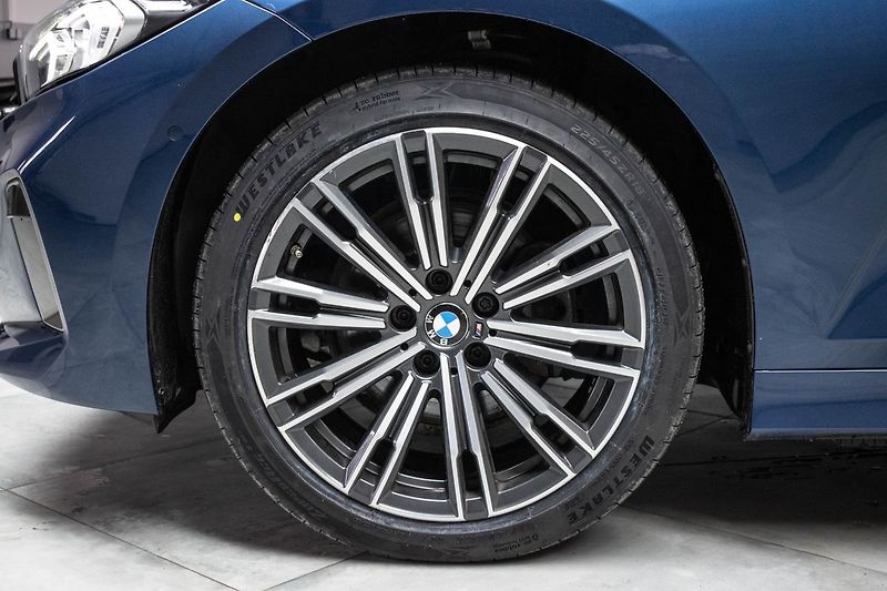 BMW Řada 3 320d xD NEZ.TOPENÍ*ACC*1MAJ*ČR - fotka 38 z 42