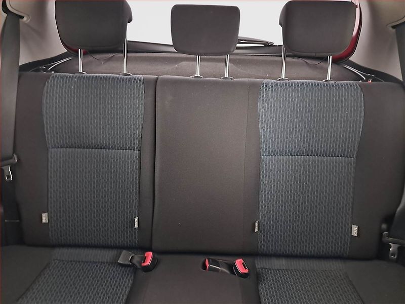 Toyota Yaris (2011) 1.0 VVT-i, Park. senzory - fotka 10 z 15